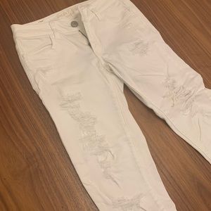 AMERICAN EAGLE CROP WHITE JEGGINGS / JEANS SIZE 2